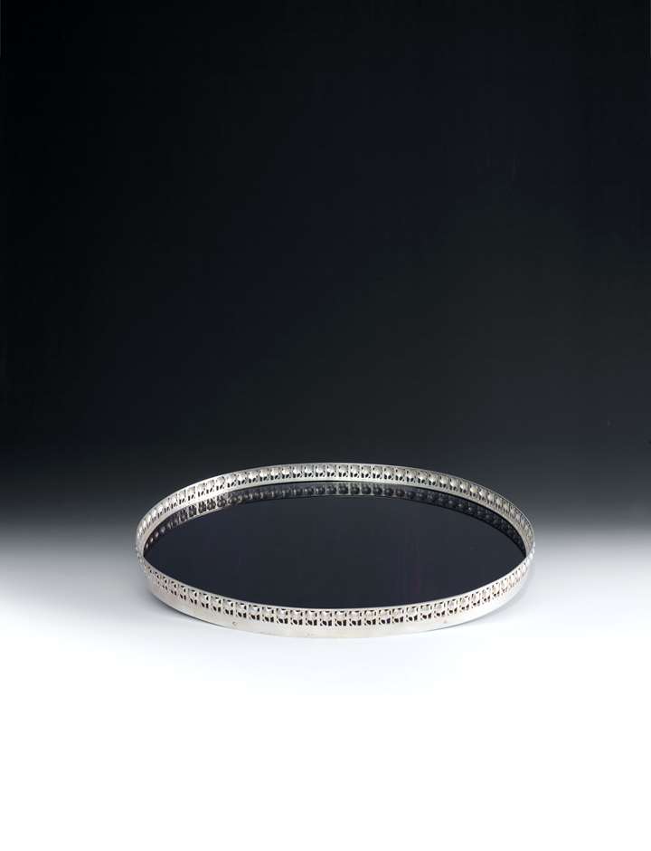 OVAL SILVER TRAY
